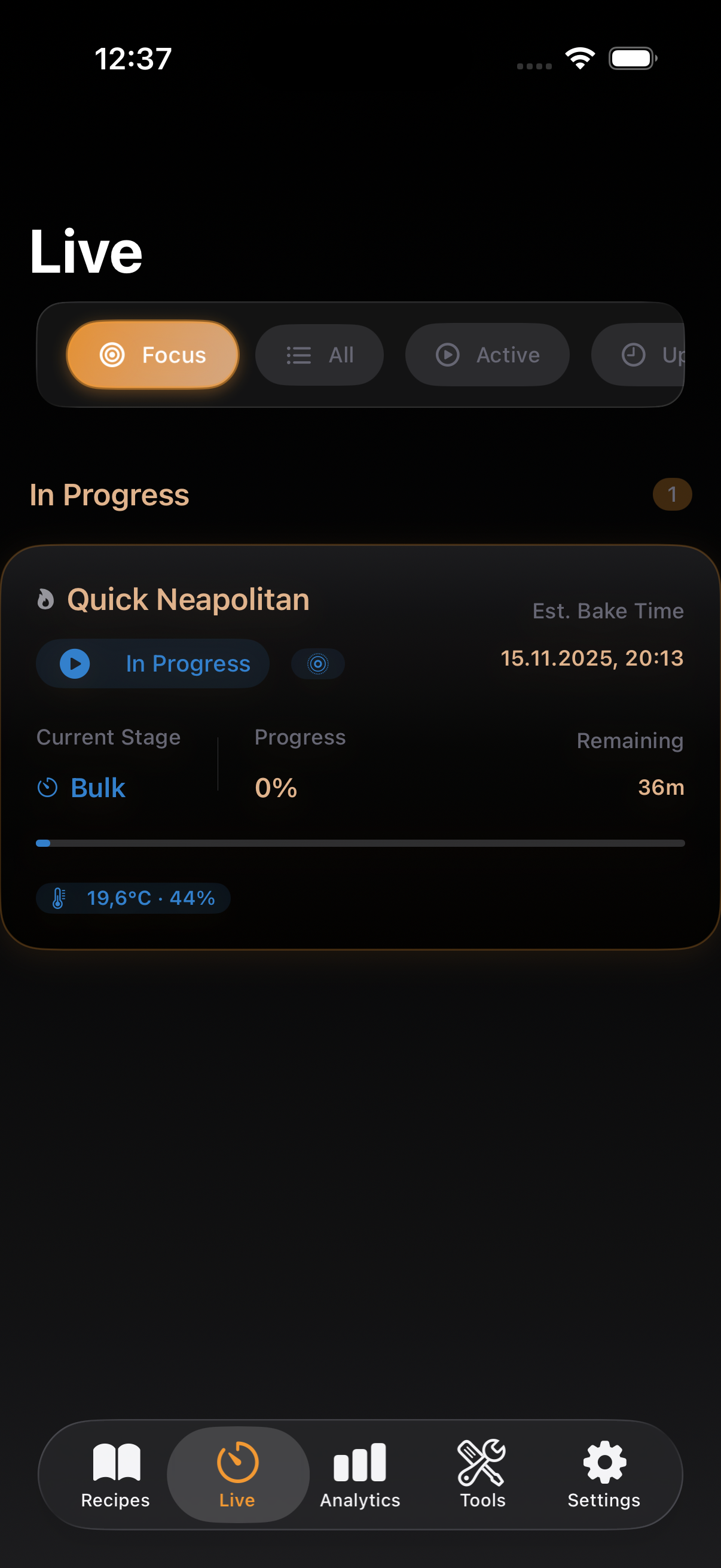 Yeasto app overview showing live fermentation tracking